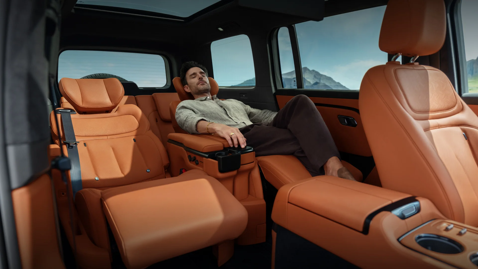 ROX Adamas interior detail 4